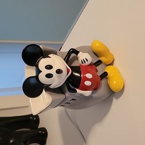 Mickey mouse scentsy warmer